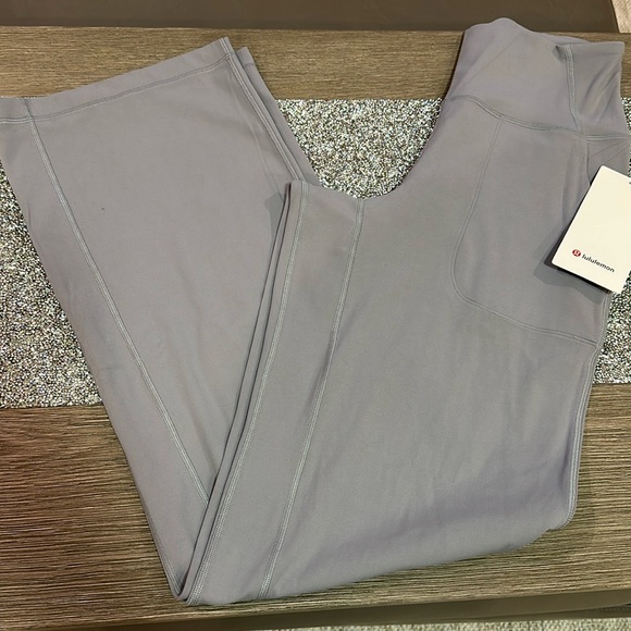 Lululemon Align High-Rise Wide-Leg Pant Regular size 8 NWT
Rhino Grey - Picture 2 of 5